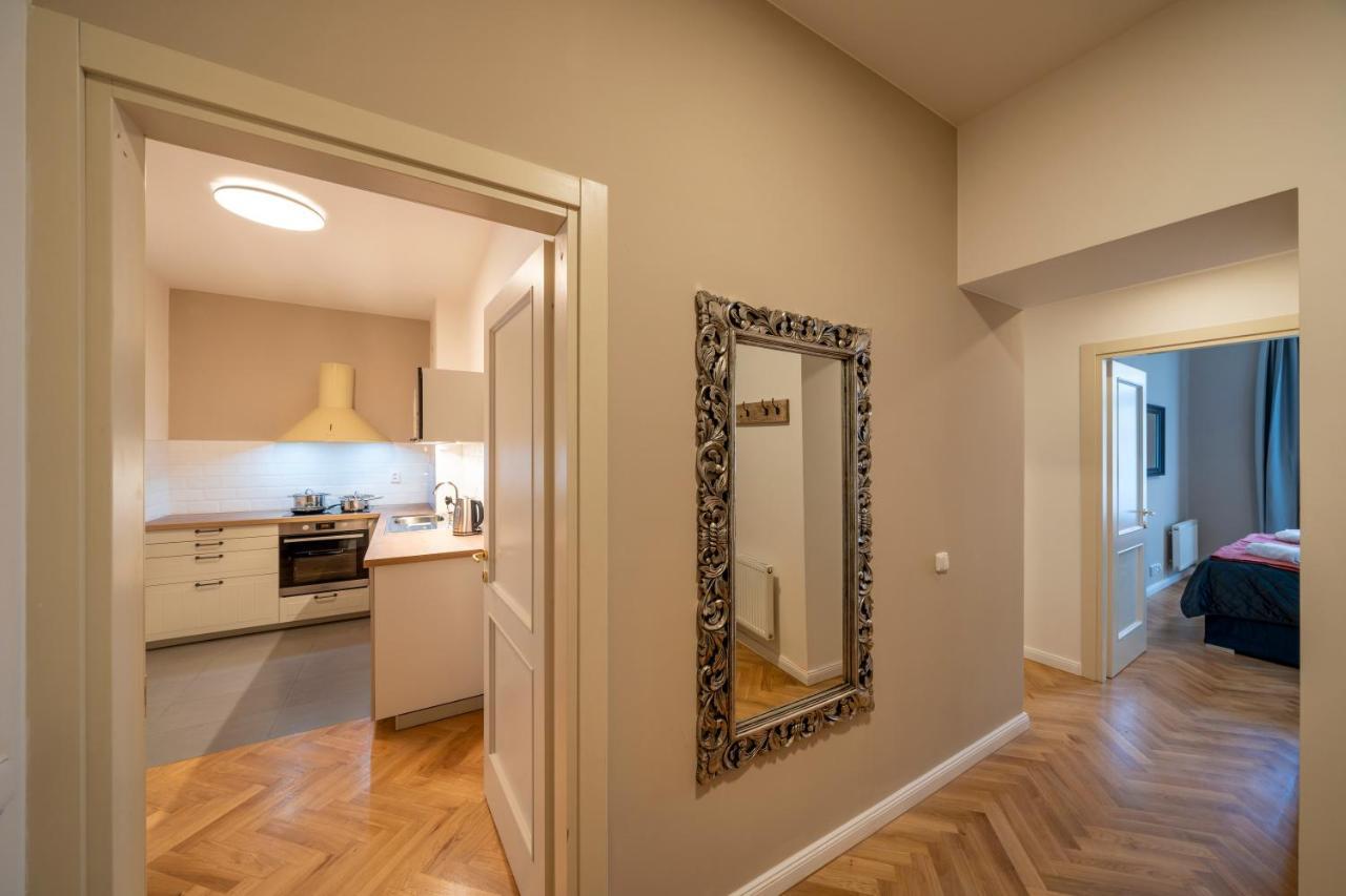 Apart Hotel Zborovska Прага Экстерьер фото