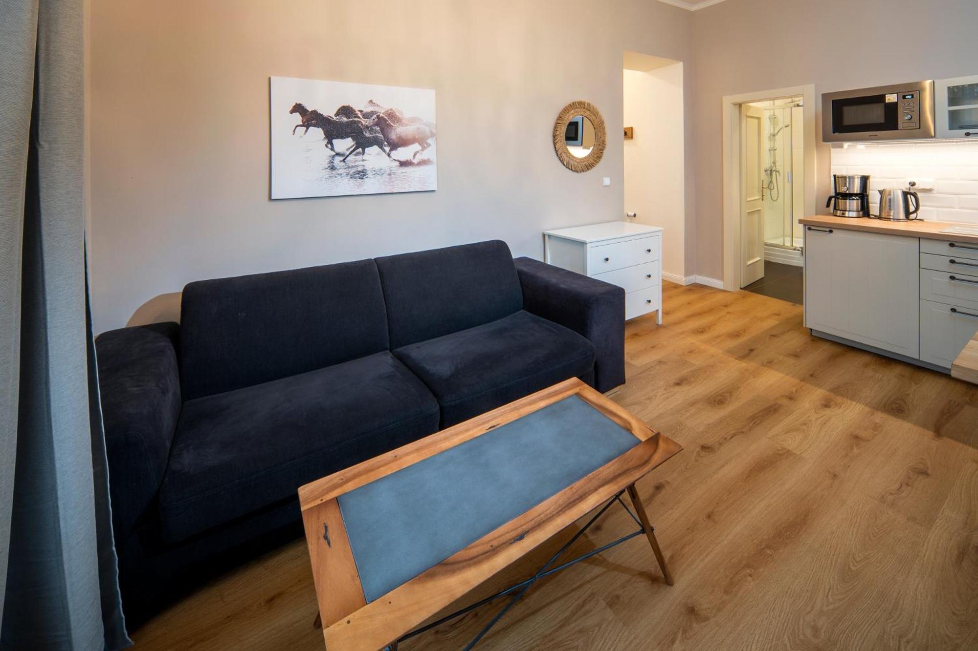 Apart Hotel Zborovska Прага Экстерьер фото