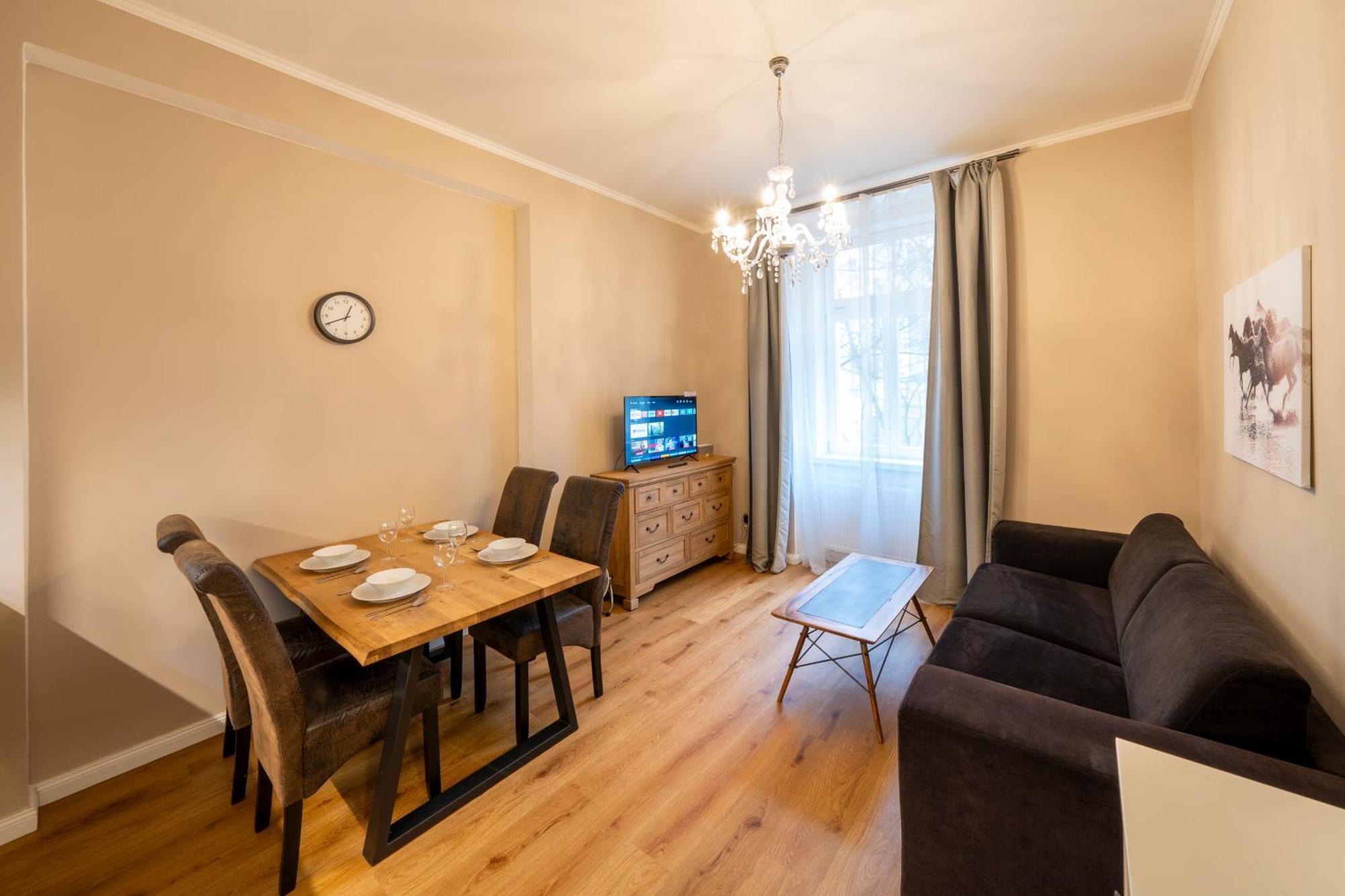 Apart Hotel Zborovska Прага Экстерьер фото